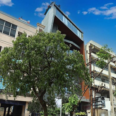 Super Townhouse Rcc Lamps Otel Visakhapatnam Dış mekan fotoğraf