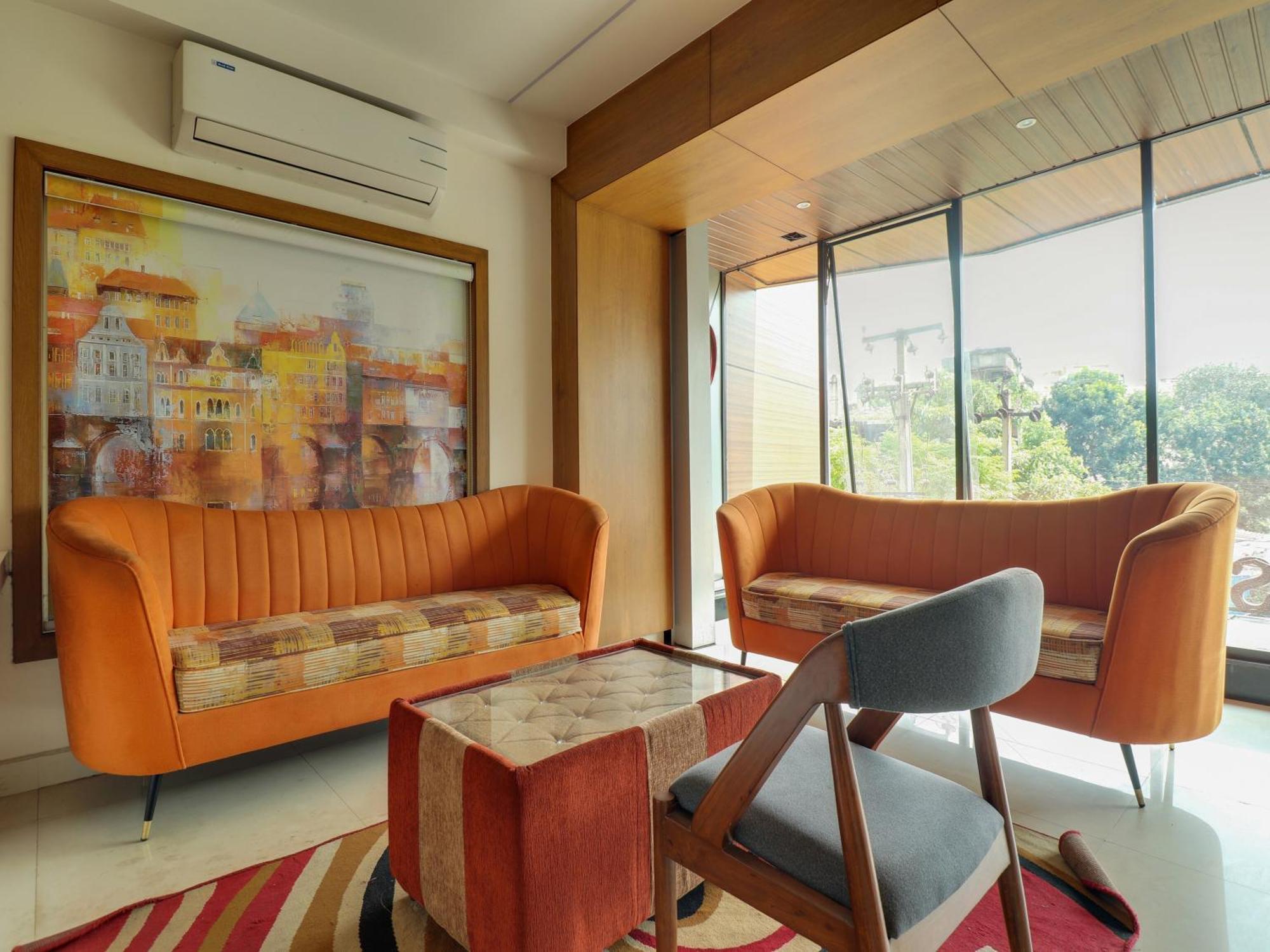 Super Townhouse Rcc Lamps Otel Visakhapatnam Dış mekan fotoğraf